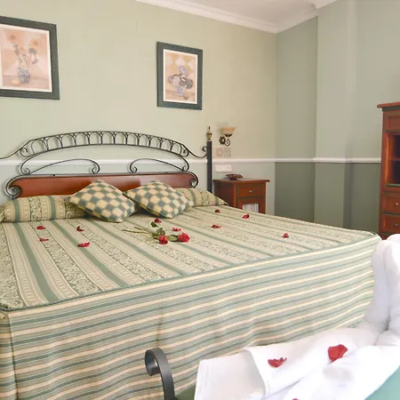 Hotel La Del Conde 3*